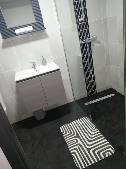 Appartement Proche De Bourg-en-bresse *